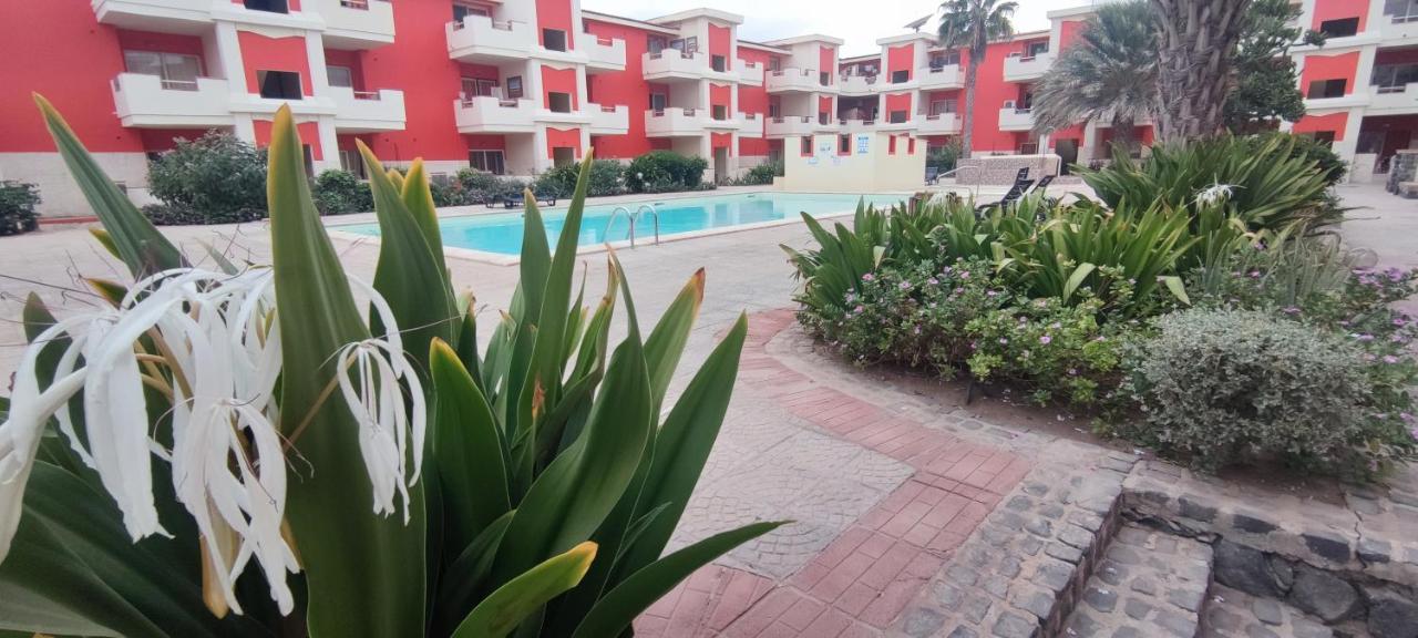 Sal Service Red Moradias Residence With Pool Santa Maria Esterno foto