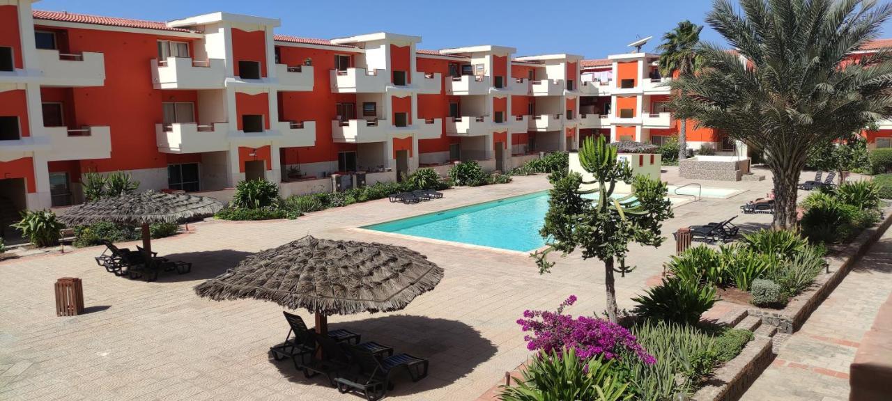 Sal Service Red Moradias Residence With Pool Santa Maria Esterno foto